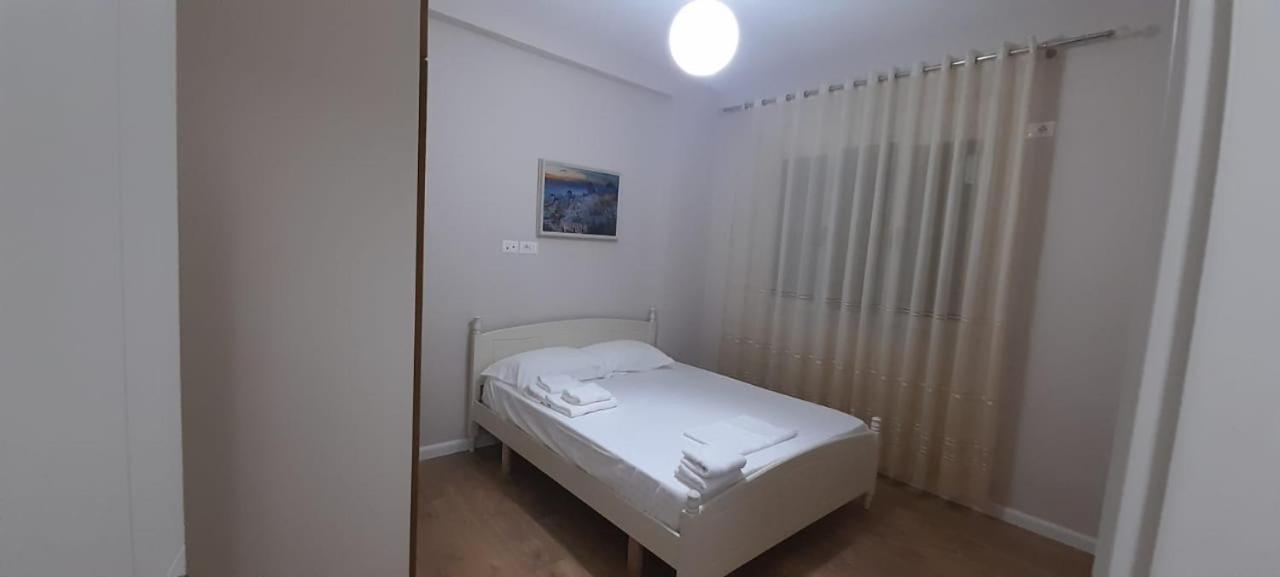 Odri Apartment Vlorë Buitenkant foto