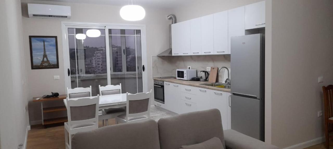 Odri Apartment Vlorë Buitenkant foto